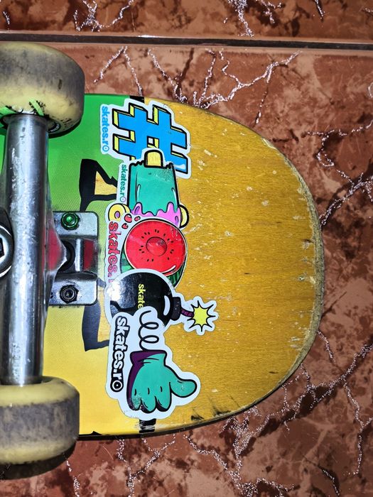 Skateboard creature custom
