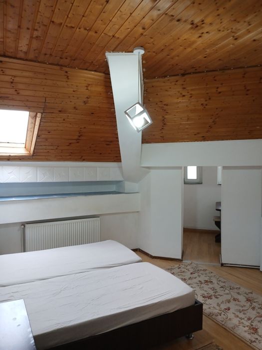 Particular închiriez garsoniera centru