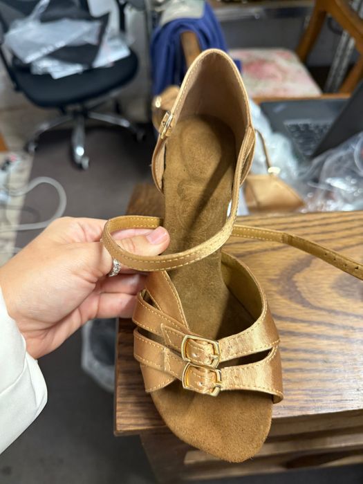 Pantofi de dans latino, NOI