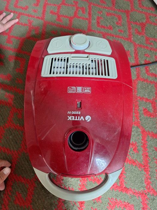 Plisos sotiladi vitek