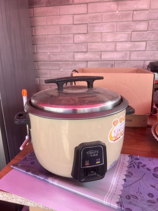 Продается рисоварка