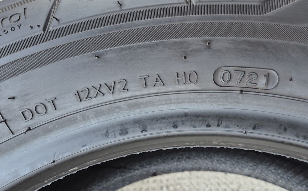 Set 2buc 205/65 R16C 107/105T Hankook Vantra LT vară 2021