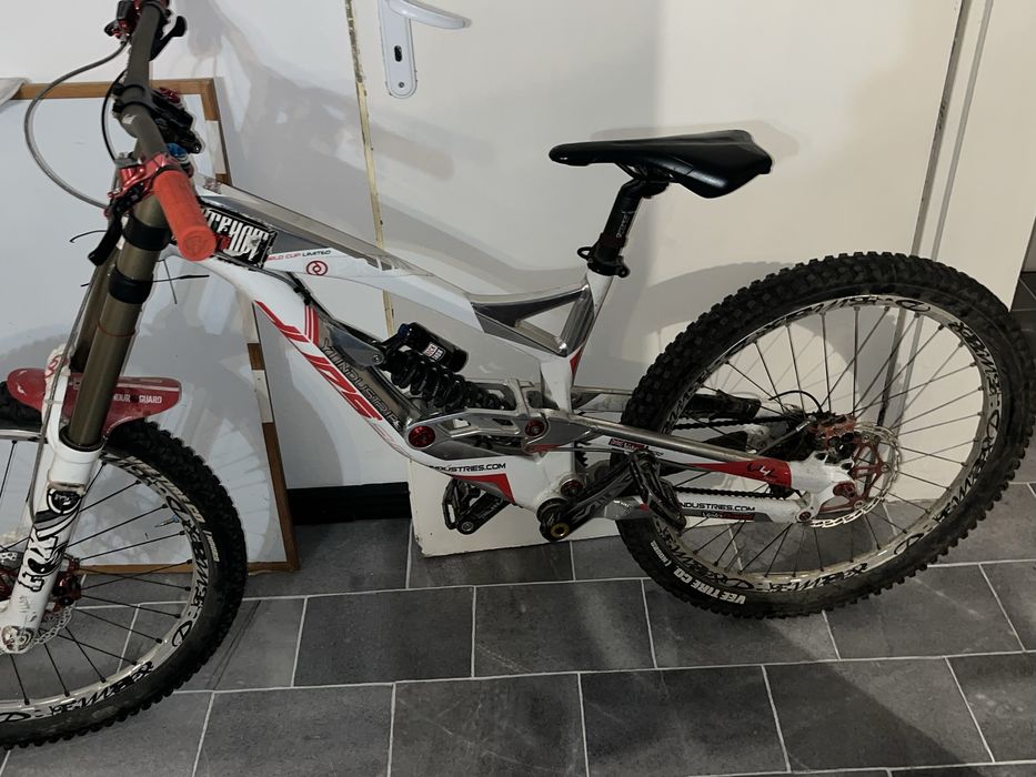 YT Industries tues 2 2012