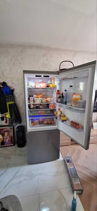 Хладилник BEKO работещ