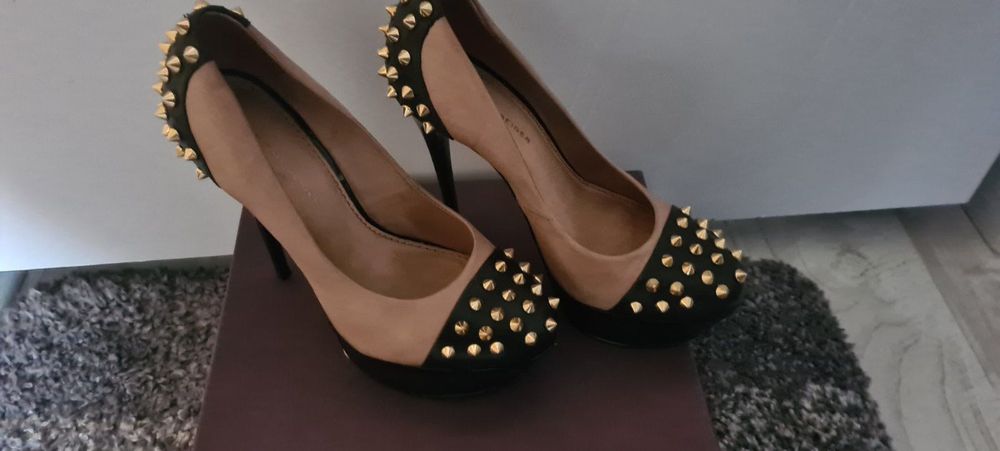 Обувки в много добро състояние и нови 37 номер с висок ток