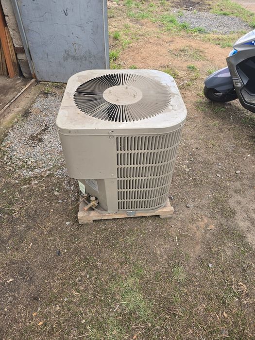 Продам промышленные кондиционеры в количестве 3 штуки