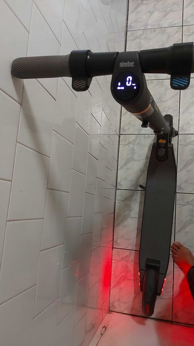 Trotineta electrica ninebot by Segway ES2