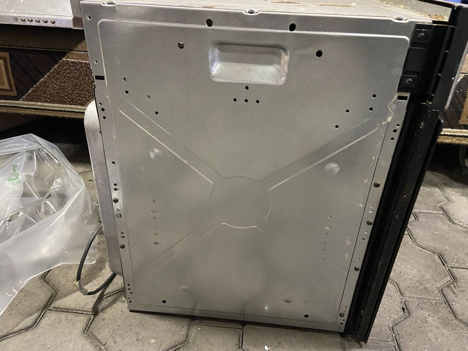 Встраиваемый духовой шкаф