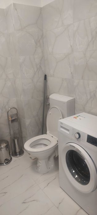 Inchiriez Garsoniera Militari Residence