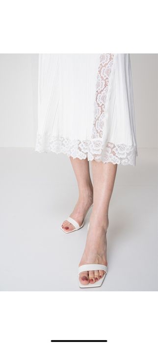 Rochie self portrait