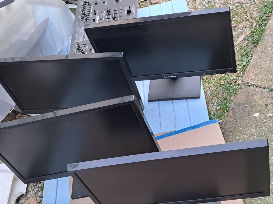 Monitoare led  functionale.