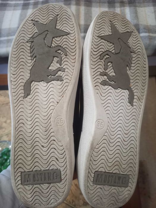 Обувки Mustang 36 Номер  И  Боти 36 Номер  от Англия Нови.