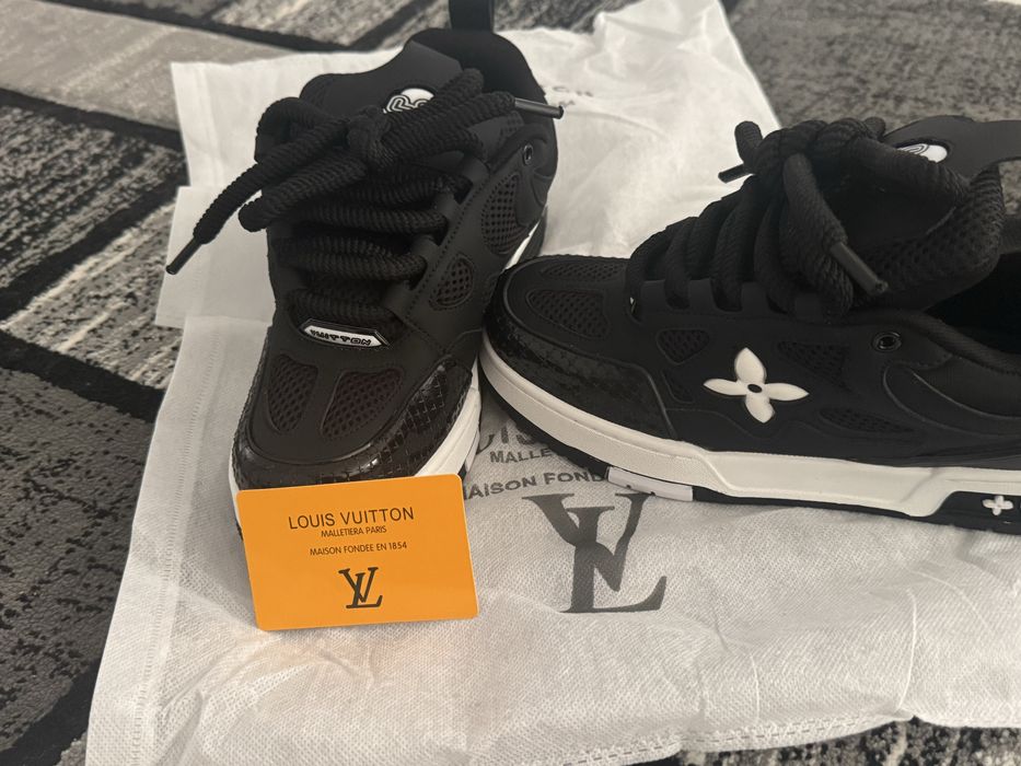 Adidasi lv noiii