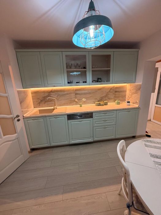 Apartament de vânzare – parter, 3 camere, terasă și grădină proprie