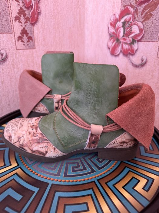 Продам новые кожаные ботинки