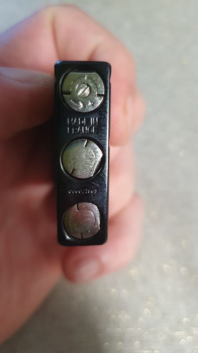 Brichetă ZIPPO originală +bonus o bricheta metalica