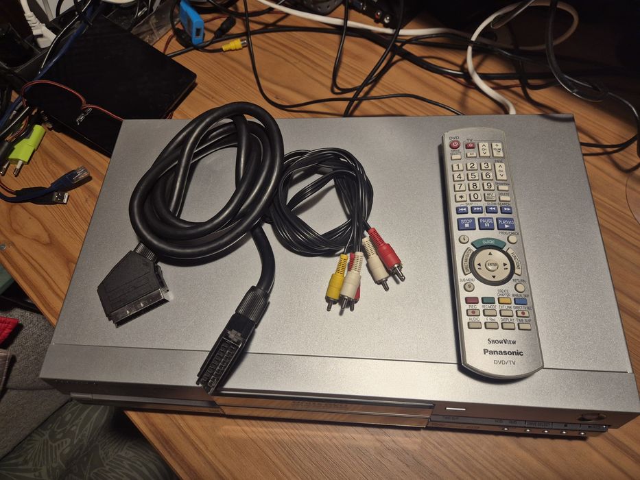 DVD Recorder Panasonic DMR E85H