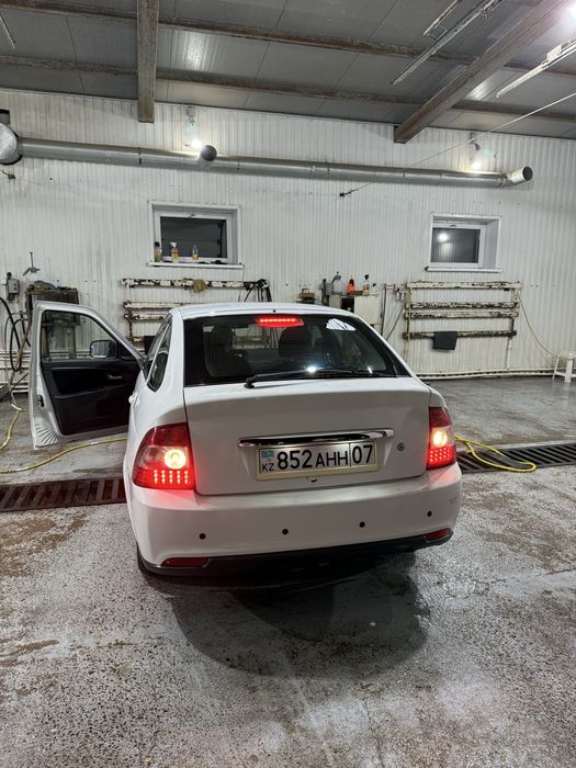 Продажа Приора 2. 2014 год. Хэтчбек