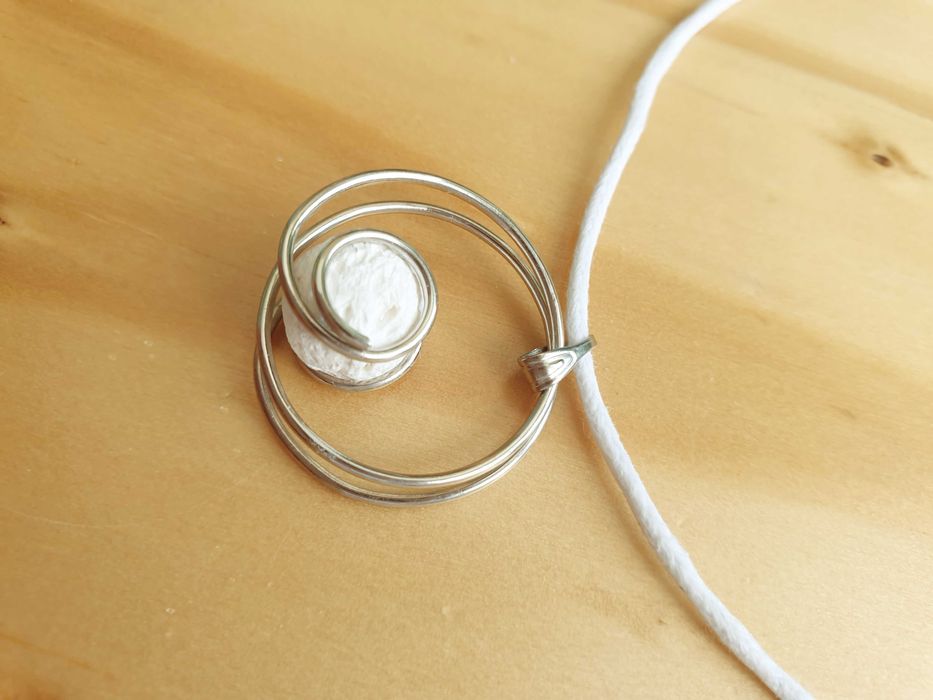 Арома медальон с вулканичен камък