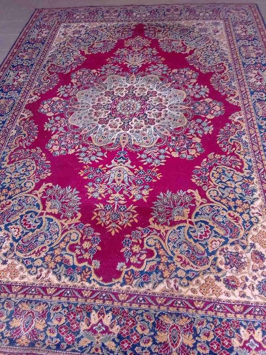 Голям  килим  3, 50 ×2,50 см