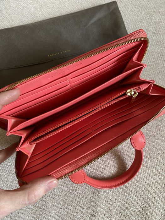 Кошелек Charles and Keith