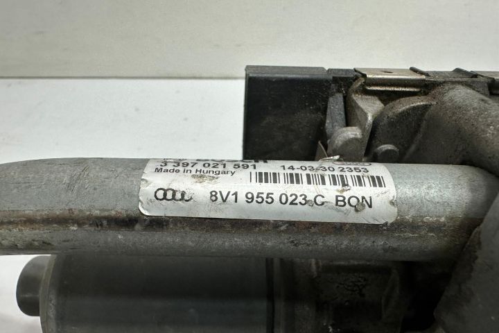 Ansamblu stergator parbriz cu motoras 8v1955023c Audi A3 8V (facelift
