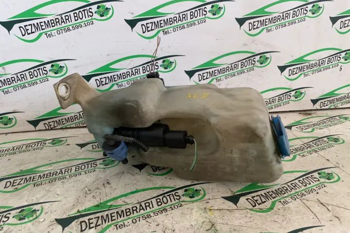 Vas lichid parbriz Volkswagen VW Bora 2000 1.6 16V MT (105 hp)