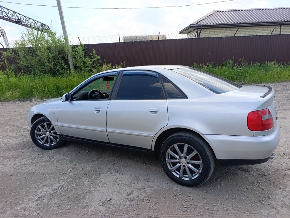 Продам Ауди А4 б5 автомат