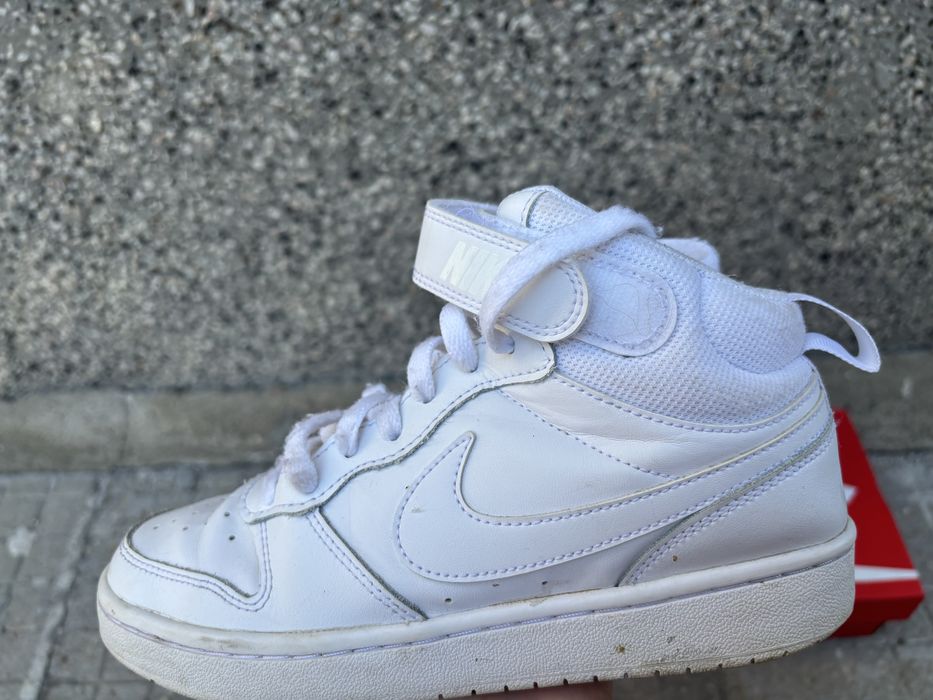 Детски/Юношески кецове Nike Court Borough Mid 2 (Номер [37,5]) – Бели
