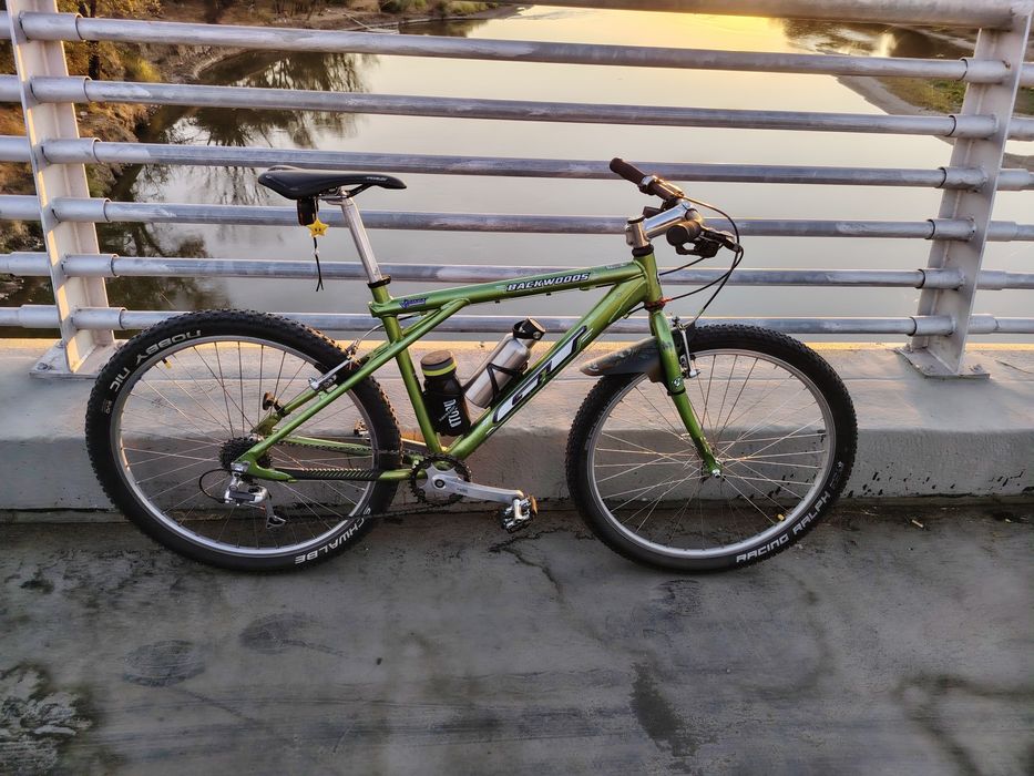 Bicicleta GT Backwoods
