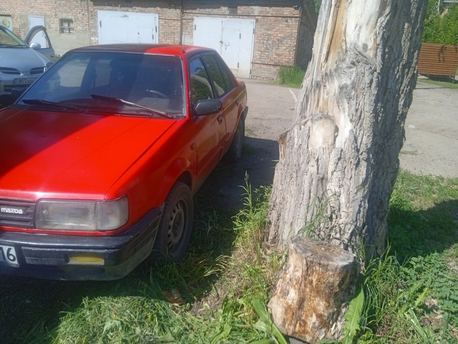 Продам мазду старушку 323 бф