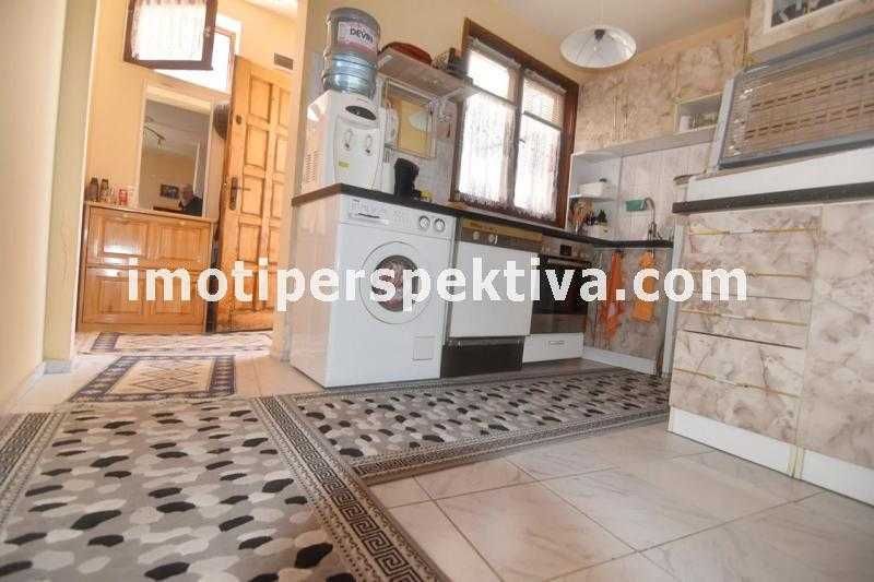Продава се Къща в Пловдив, Център - 64 кв.м за 1196 €/кв.м - Снимка #1