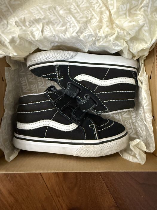 Продам детские кеды Vans