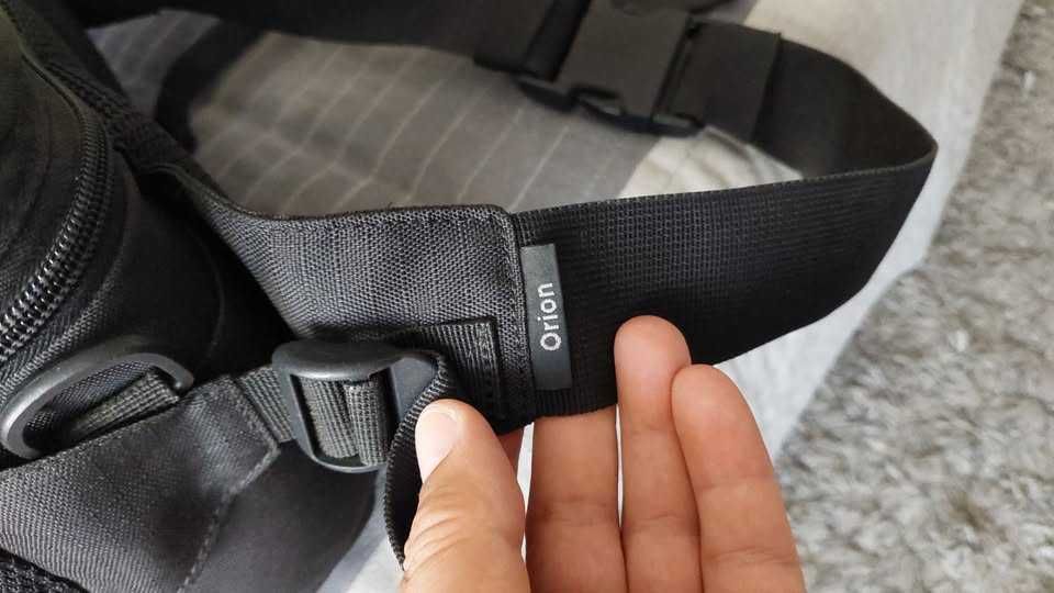 Borseta/geanta LOWEPRO pt camera foto si obiective