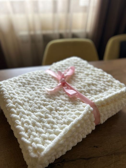 Ръчно плетено бебешко одеало подарък за коледа погача  Ализе Пуфи