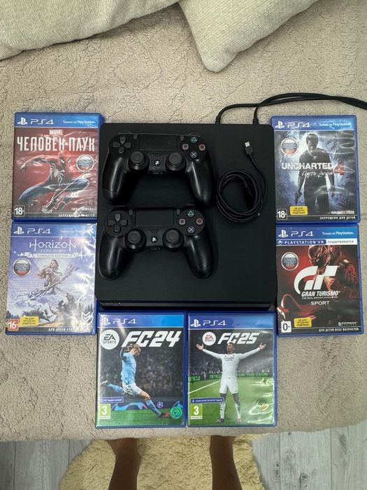 Продам Sony PlayStation4 с играми
