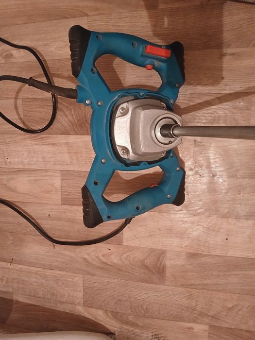 Миксер ручной 15000