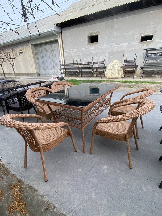 Stol stullar (Ratan toqima)