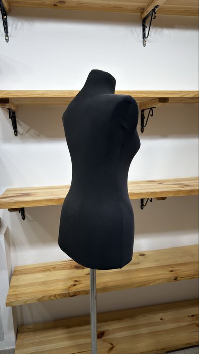 Манекен с руками