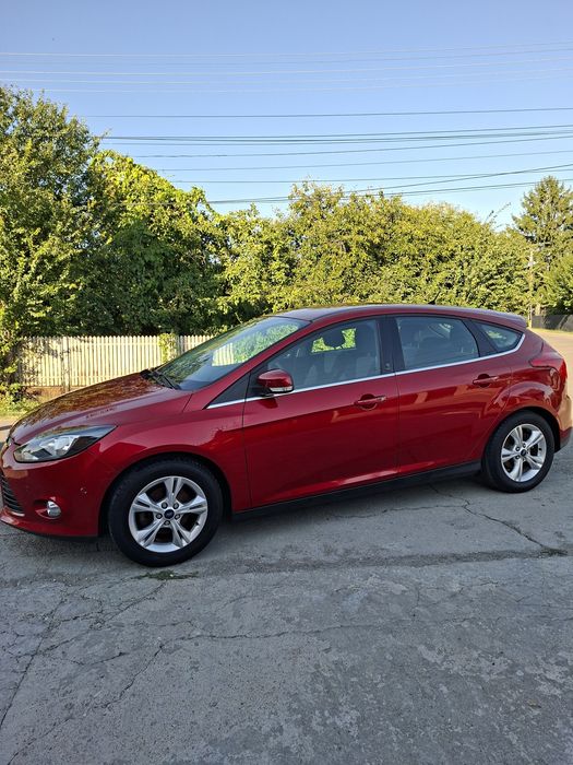 FORD Focus 2013 — imagine 5