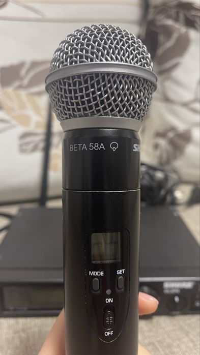 Shure ulxp4 cu microfon Shure beta58A