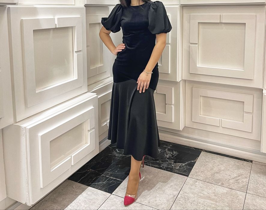 Продам черное платье