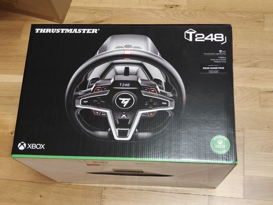 Vând sau schimb T248 Thrustmaster Xbox
