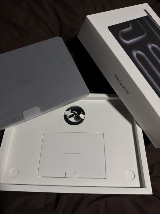 Apple MacBook Pro M4 16’