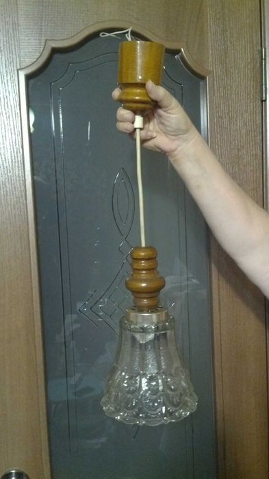 Люстра, б\у , в хорошем состоянии.