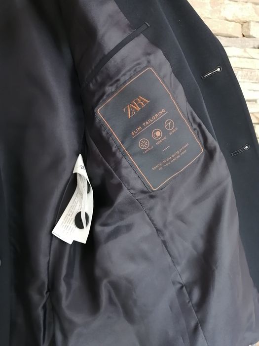 Продавам мъжки сака, цвят тъмно синьо, размер М