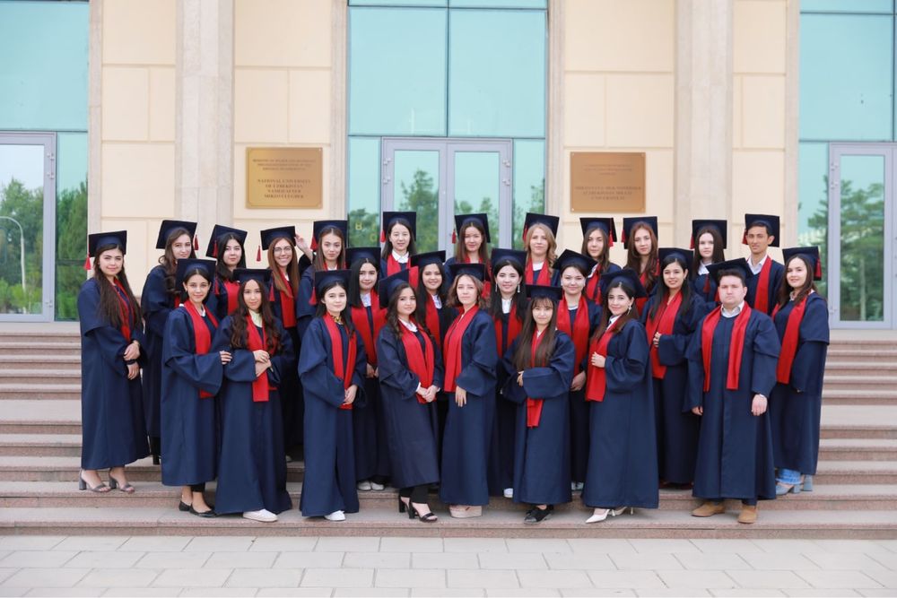 Мантия в аренду 1 шт-40.000. Мин заказ 10 штук