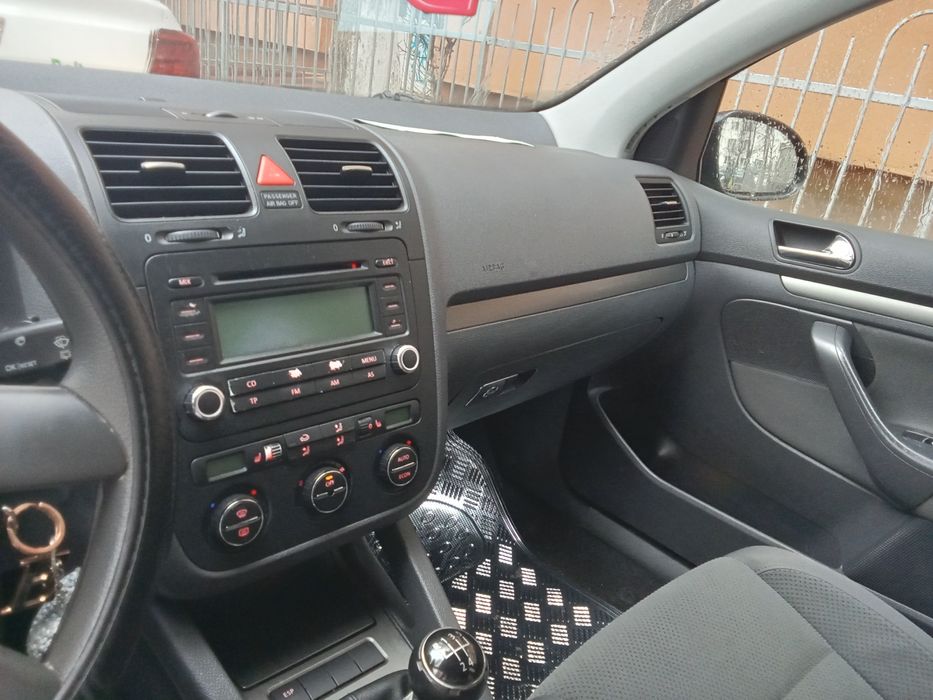 Vând golf 5 Perfect funcțional