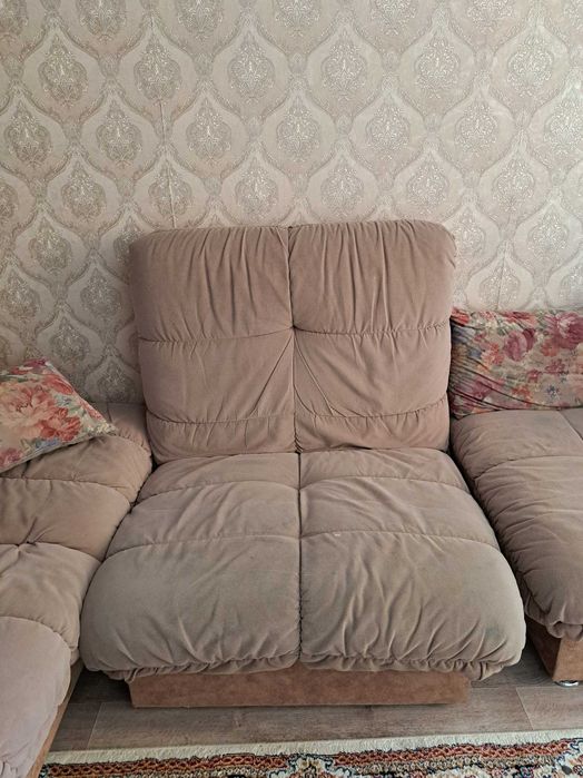 Продам диван, кресло, пуфик б/у