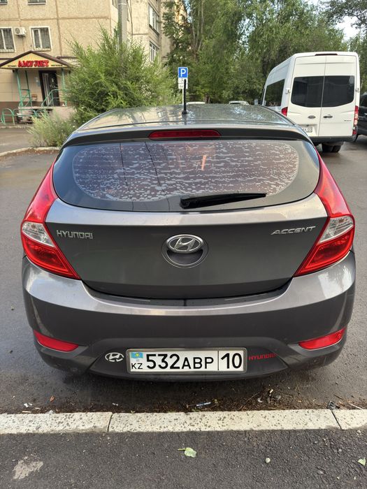 Hyundai Accent 2013